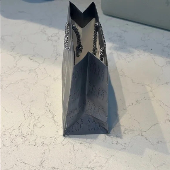 Saks Fifth Avenue Gift card small jewelry box bag - Picture 2 of 3